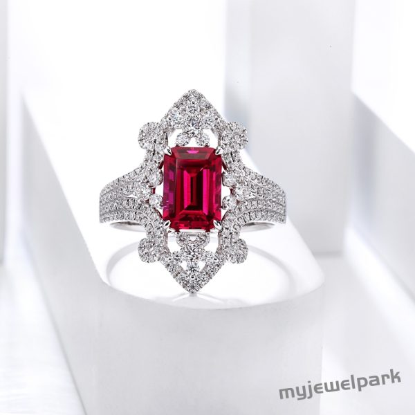 Classic unique ring prism