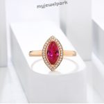 Elegant classic vintage ring