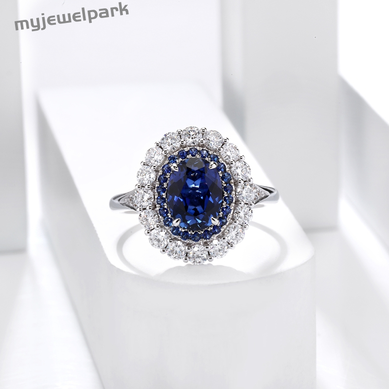 Elegant noble round classic ring