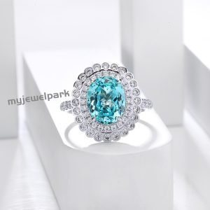 Clear noble classic elegant ring