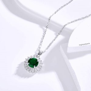 Simple Zambian Emerald Necklace