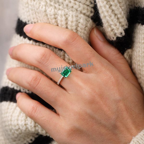 Laboratory Synthetic Emeralds