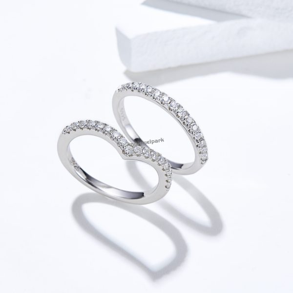 simple moissanite rings