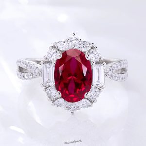 Classic Luxury Sapphire Ring