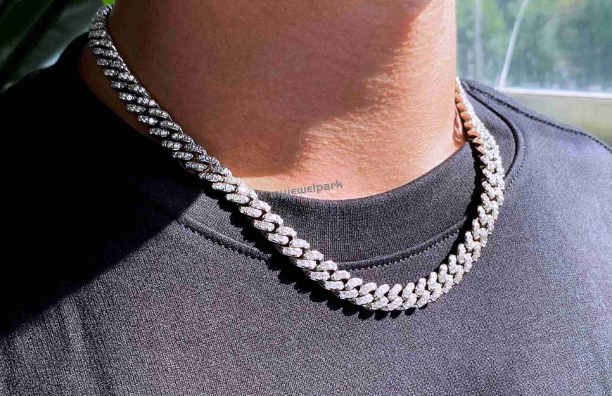 Men's Jewelry: Necklaces & Pendants