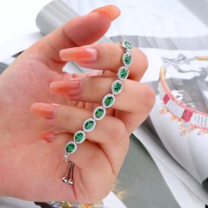 lab grown emerald bracelet