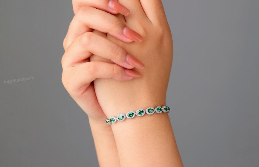 emerald tennis bracelet