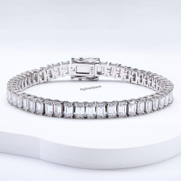 Moissanite rectangular bracelet