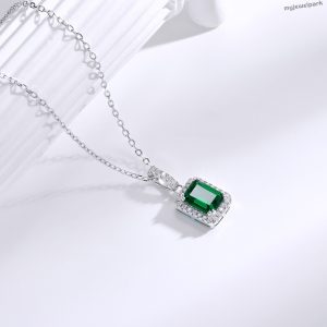 Elegant exquisite lab grown zambian emerald necklace