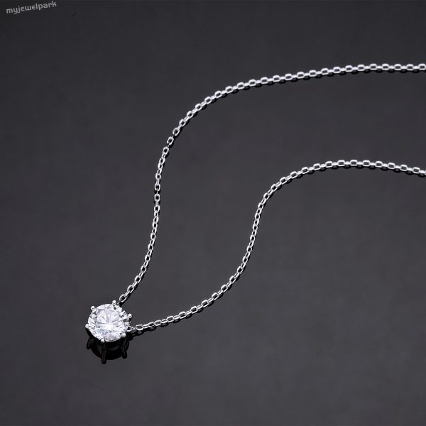 Moissanite Six Claw Necklace