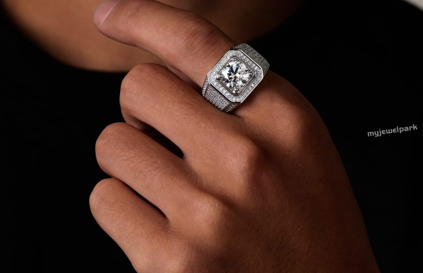 moissanite turning yellow