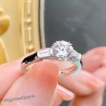 women's moissanite ring