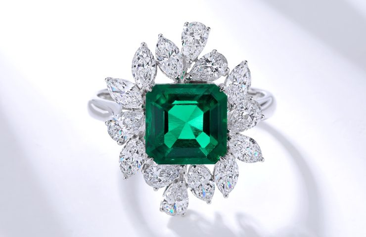 Lab Grown Emerald Engagement Rings
