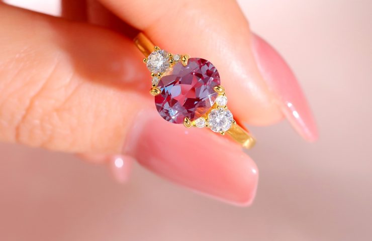 Why does my alexandrite look green