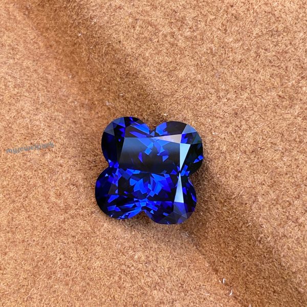 ‘Natural’ Sapphire Actually Lab-Grown?