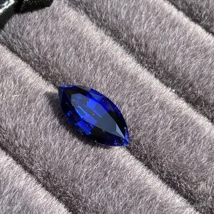 15×7.56x6mm5.28ct蓝宝石马眼-1
