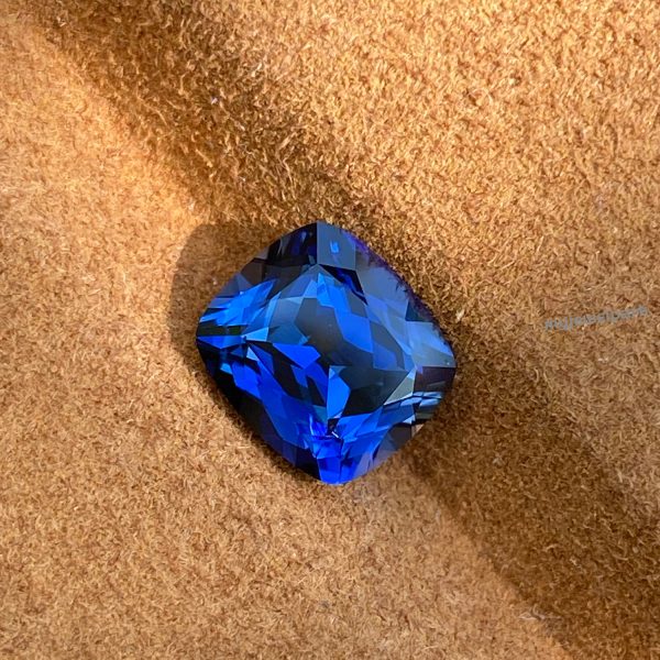 Do sapphires dull over time