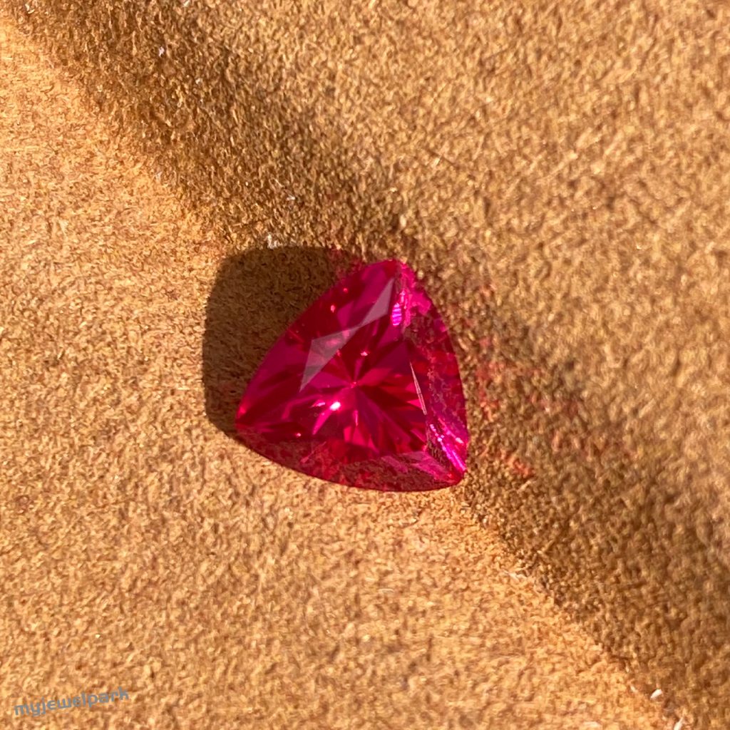 How to tell if a ruby is real with a flashlight