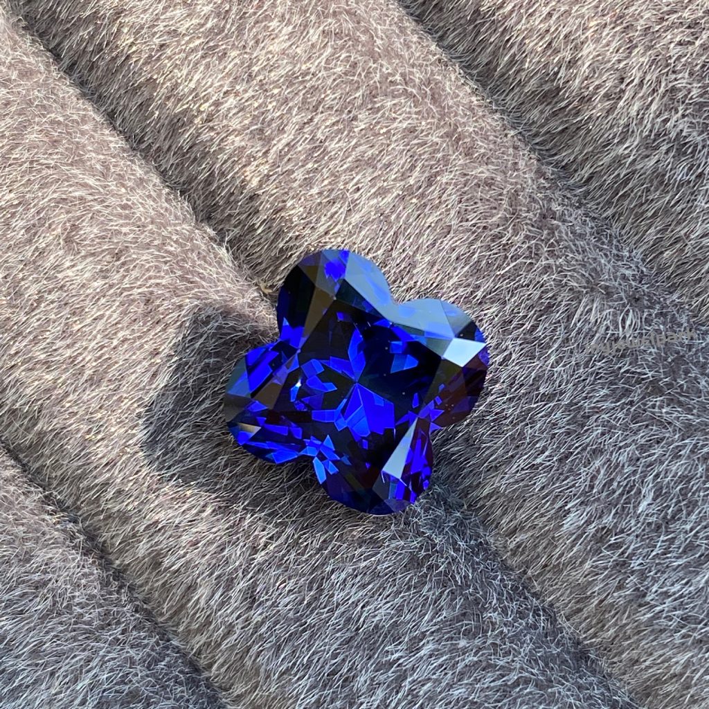 Clover Royal Sapphire