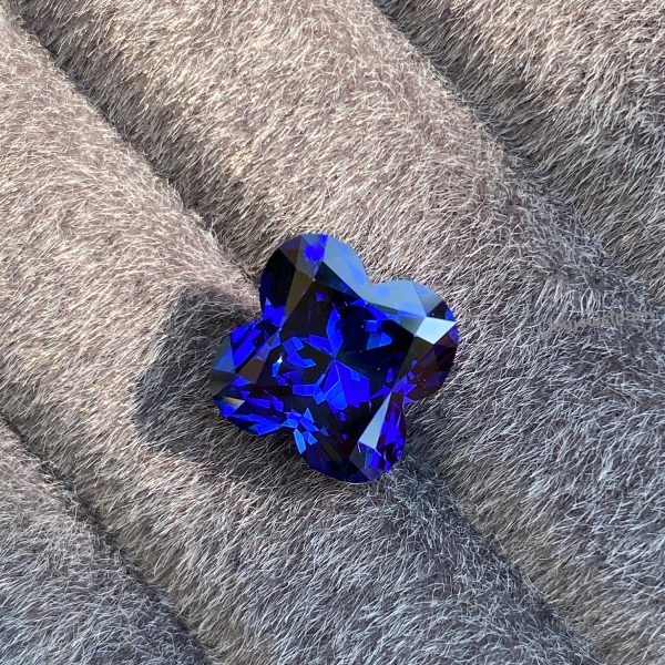 Clover Royal Sapphire