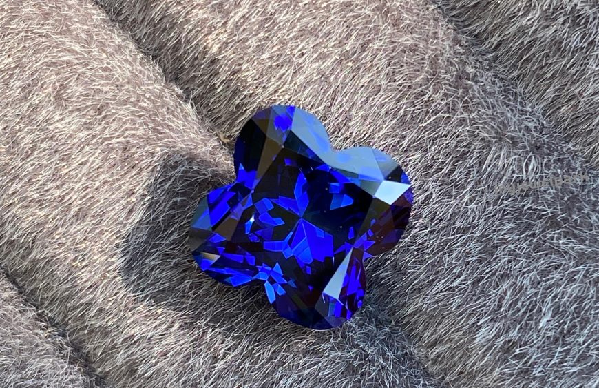 Clover Royal Sapphire