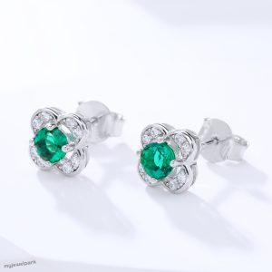 Clover Emerald Diamond Stud Earrings
