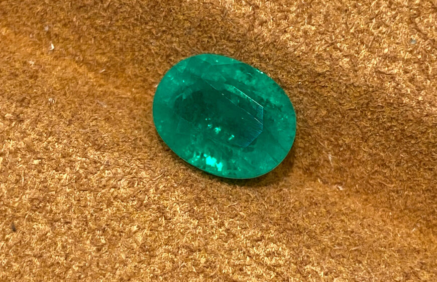 emerald stone turning white