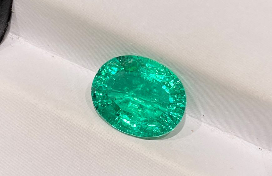 Tell if an Emerald is Real or Fake