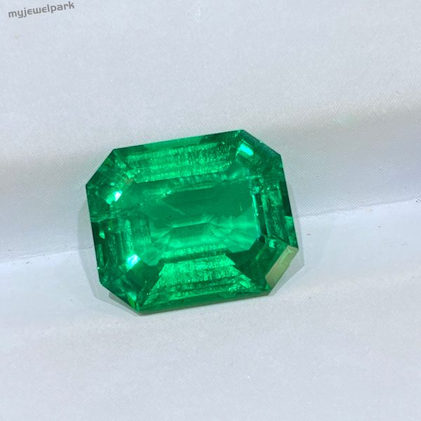 Are lab emeralds oiled