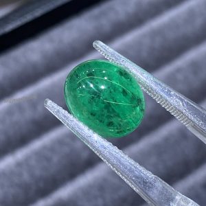 Lab Grown Cabochon Emerald ViVid Green 4.7ct