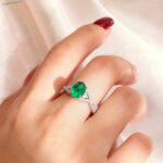can anyone wear emerald ring