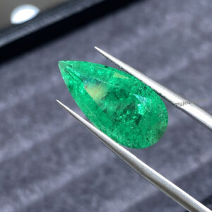 Pear Inclusions Lab Grown ViVid Green Emerald 5.61ct