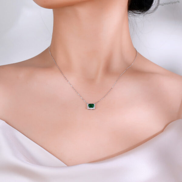 lab emerald bezel necklace