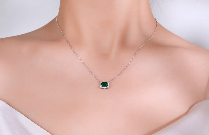 lab emerald bezel necklace