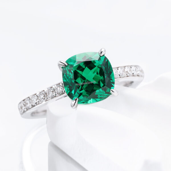 Emerald Jewelry for Women