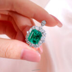 Do emeralds chip easily