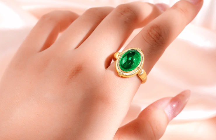 emerald wedding ring