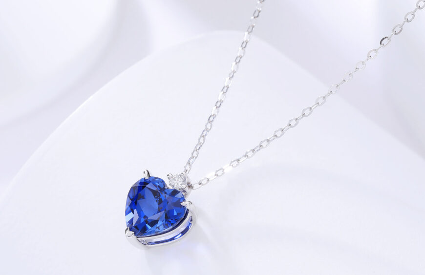 sapphire pendant necklace