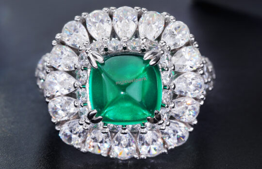emerald cocktail ring