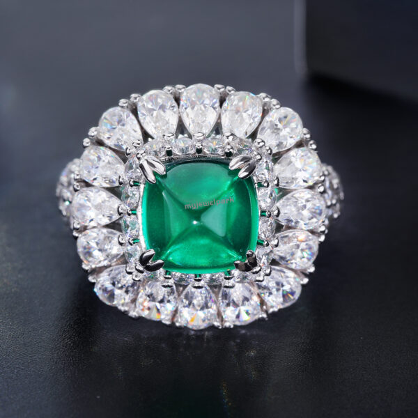 emerald cocktail ring