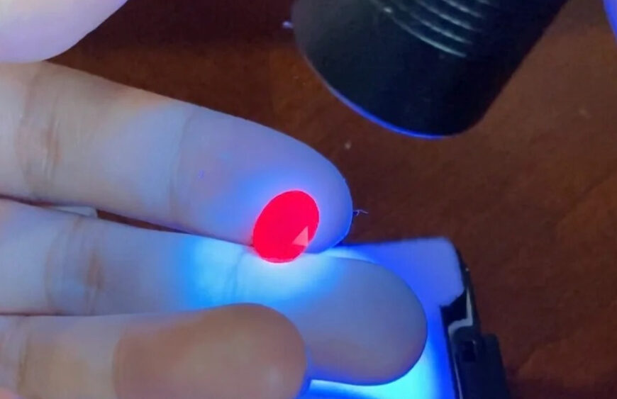 rubies glow black light