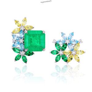 18K Emerald Exquisite Flower-Shaped Women's Earrings