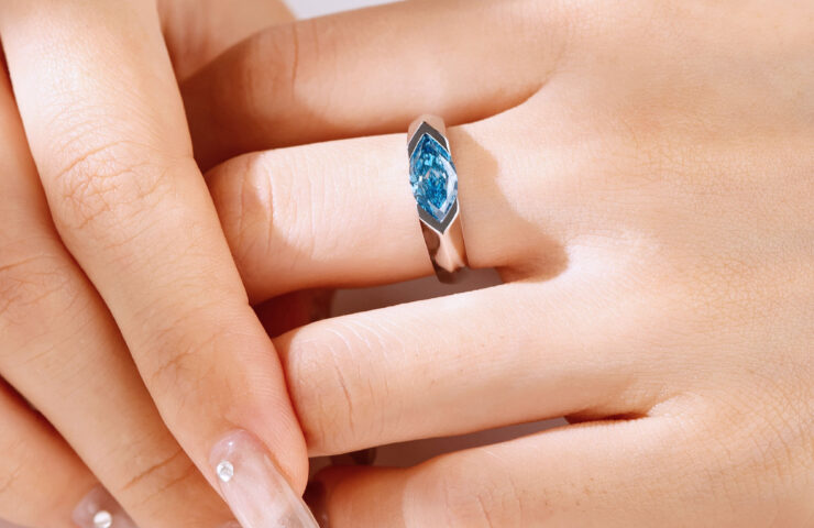 蓝色马眼培育钻男戒-6