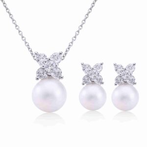 Pearl & Diamond Clover Pendant & Stud Earrings Set